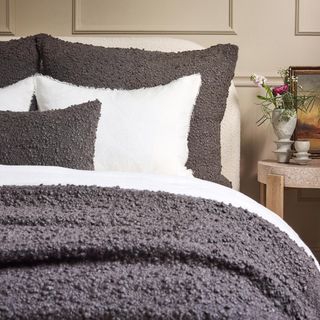 Murphy Oversized Throw