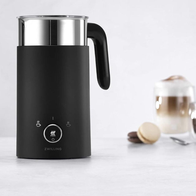 ZWILLING Enfinigy Cool Touch Milk Frother, Hot n Cold Foam Milk Frother, Cream y for Milk, Plant-based Milk - Black