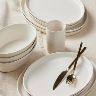 Katachi 16-Piece Dinnerware Set, Service for 4