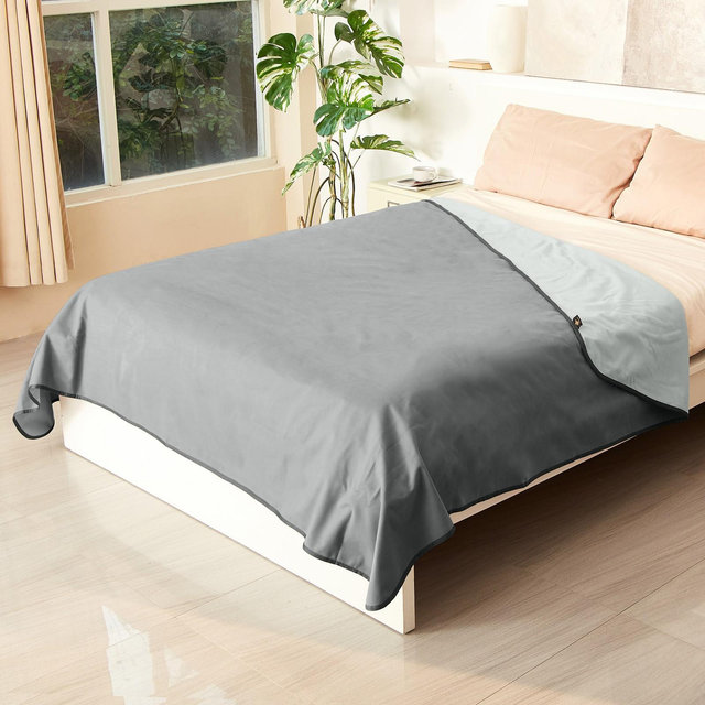 Catalonia Waterproof Bed Blanket, Discreet Bed Protector for Couples, Reversible Waterproof Adult Blanket for Intimacy, Washable Leakproof Bed Cover
