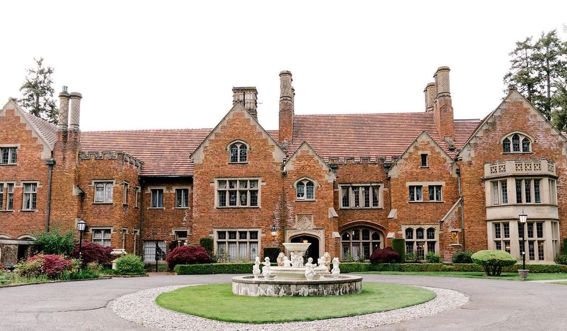 The Wedding Website of Megan Meidlinger and Cody Hall