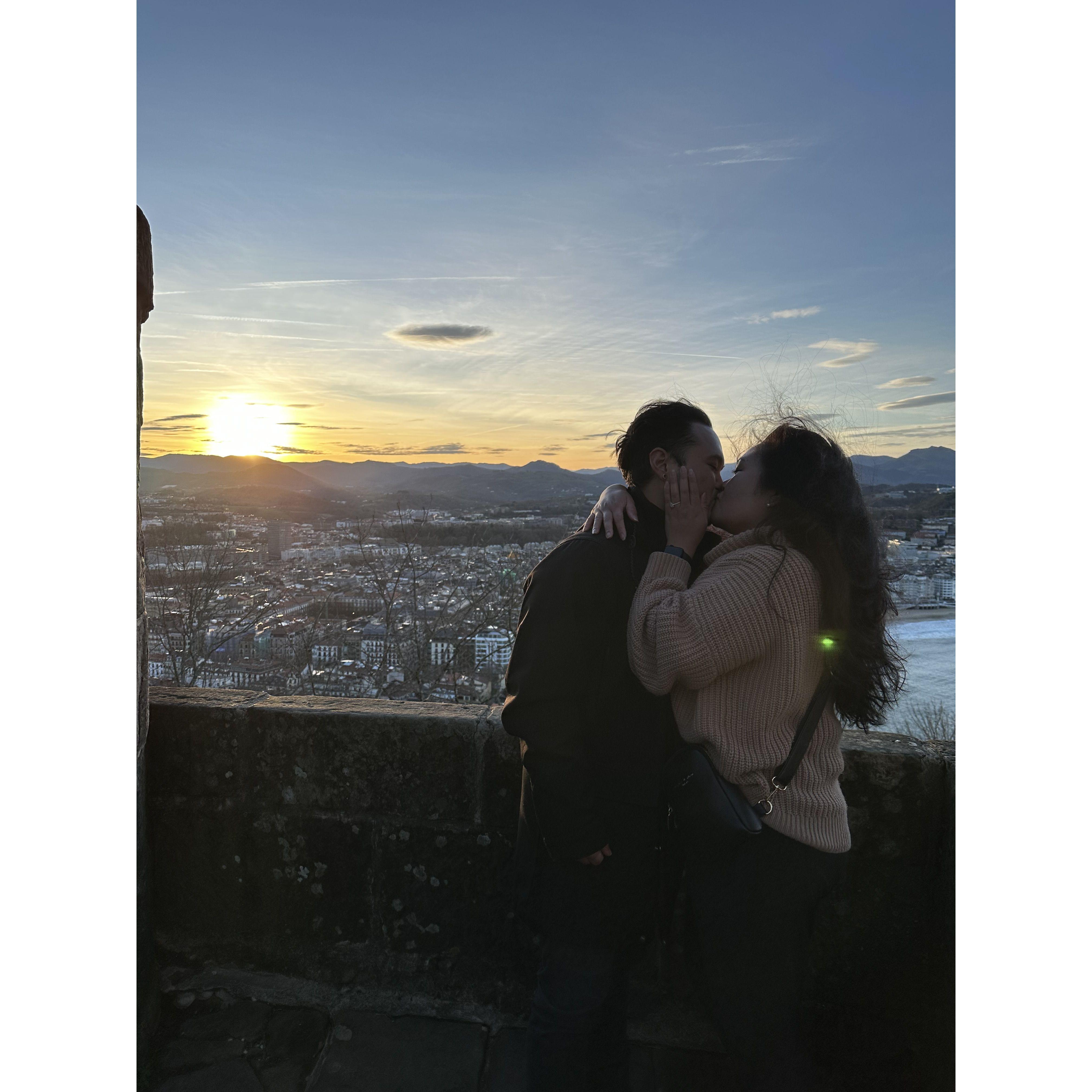 January 13, 2025 

Nes patiently waited for the sun to rise in San Sebastián, Spain before dropping on one knee. 

Photos by Mikey