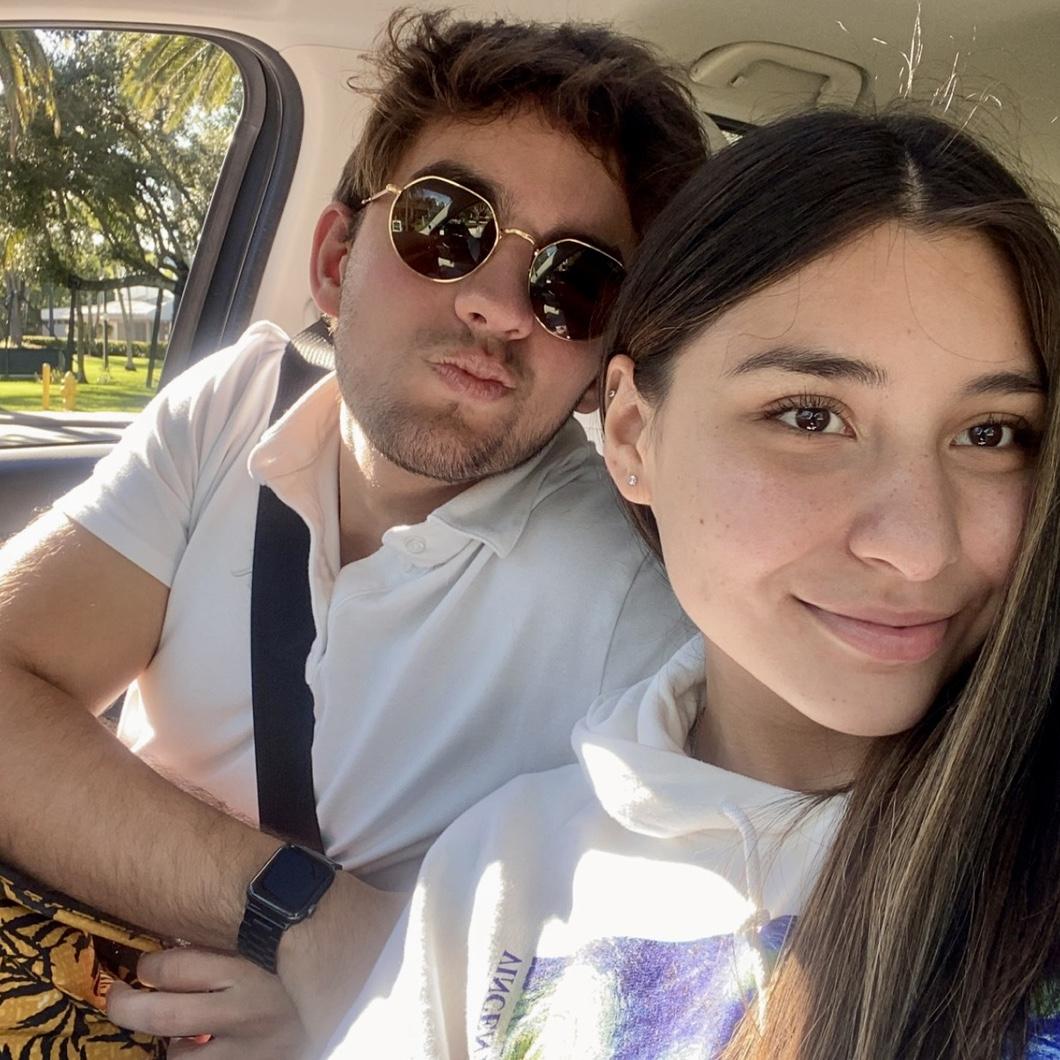 08/12/2022
Donde el verdadero amor comenzó…la primera foto oficialmente juntos!