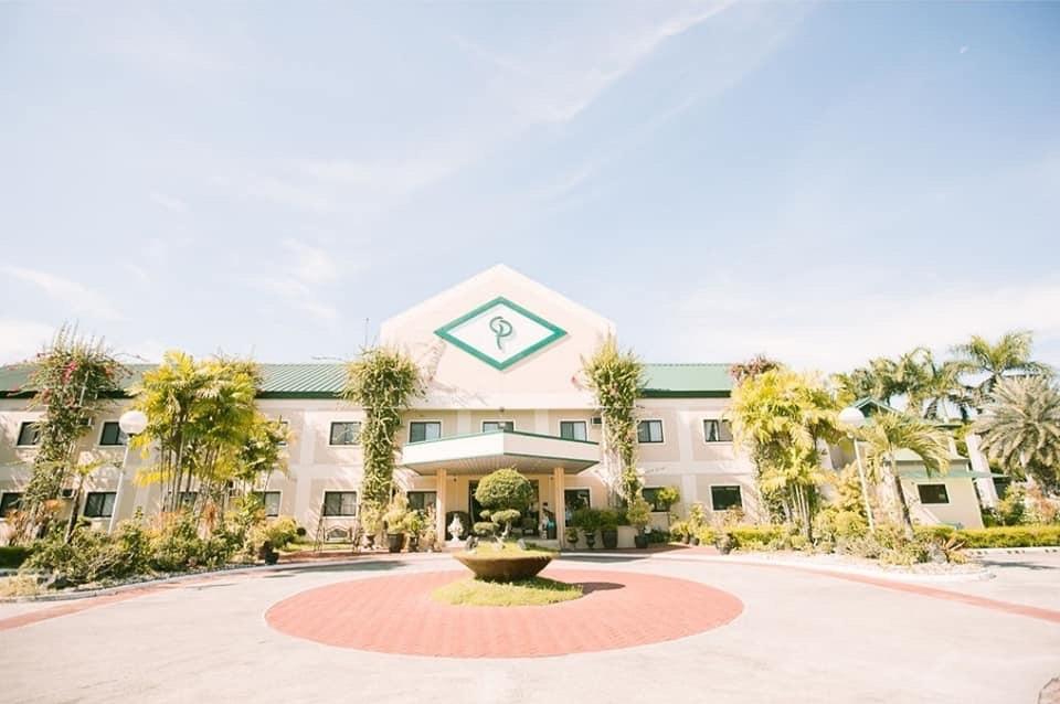 The Wedding Website of Hannah Joy Nool and Leon Patrick Manahan