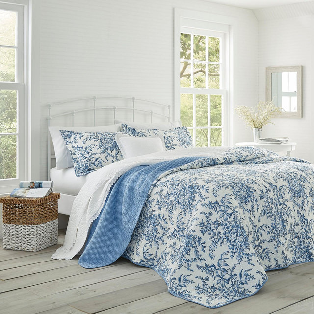 Laura Ashley King Bedford Quilt Set