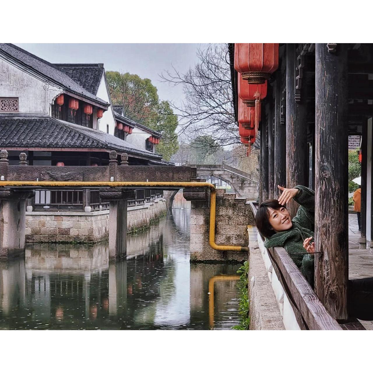 The spot where she said `yes`—A touching moment that made her understand exactly why the girls cry while being proposed.