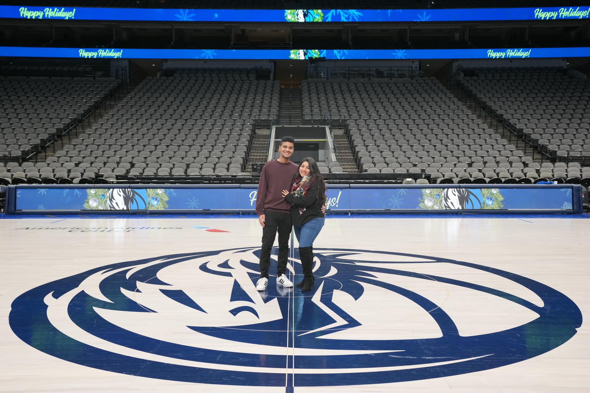 Nothing like a Mavs holiday picture.