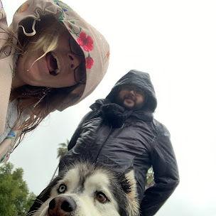 Walking Nanuk on the rain!