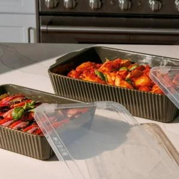 Thyme & Table 4-Piece Stoneware Bakeware Set, Includes Lids, 9"x13" , 7"x10" Bakers With Lids , Green Ribbed - Walmart.com