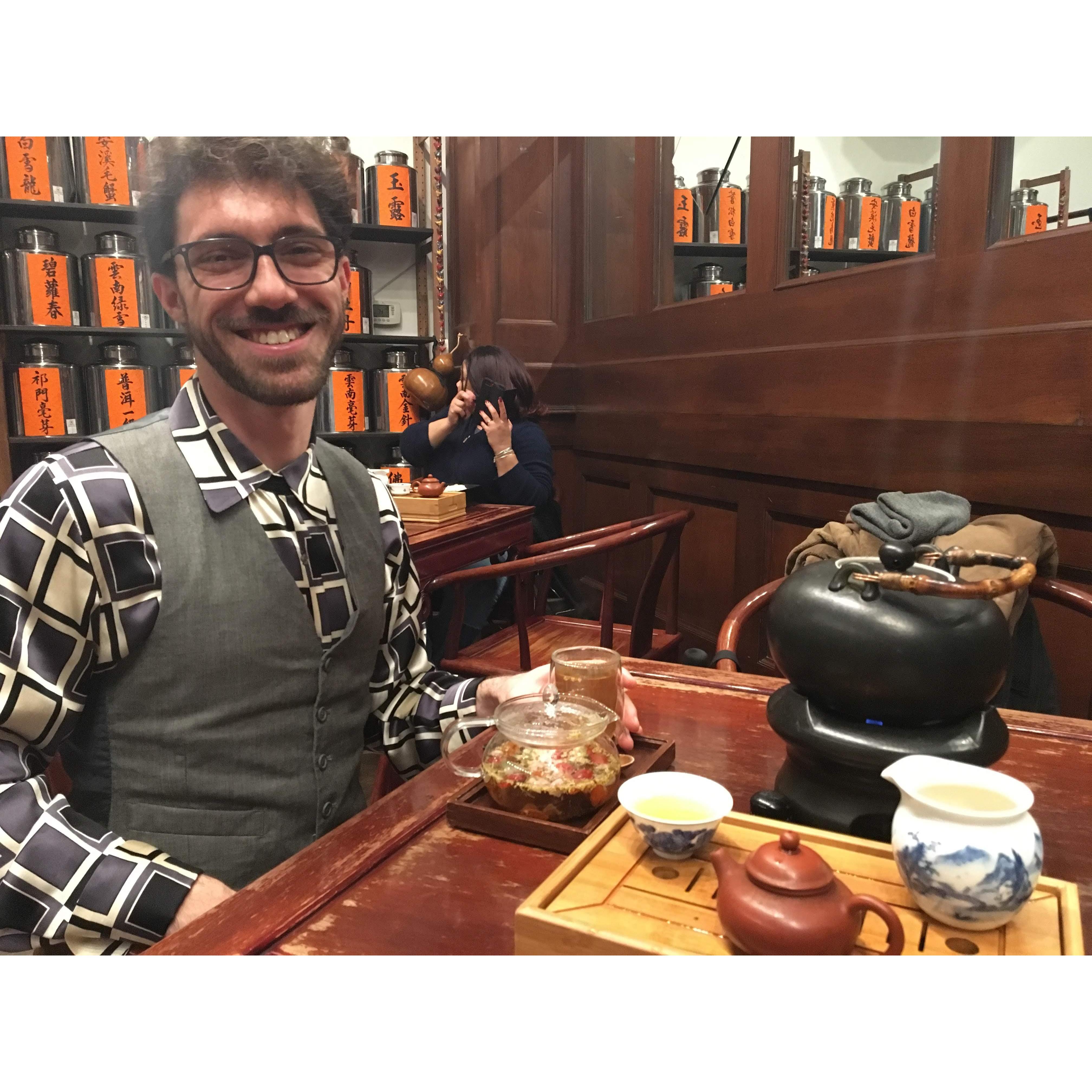 A Tea-lightful evening