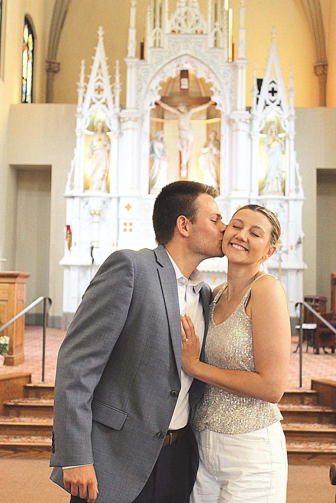 The Wedding Website of Kelly Donis and Paul Linkowski