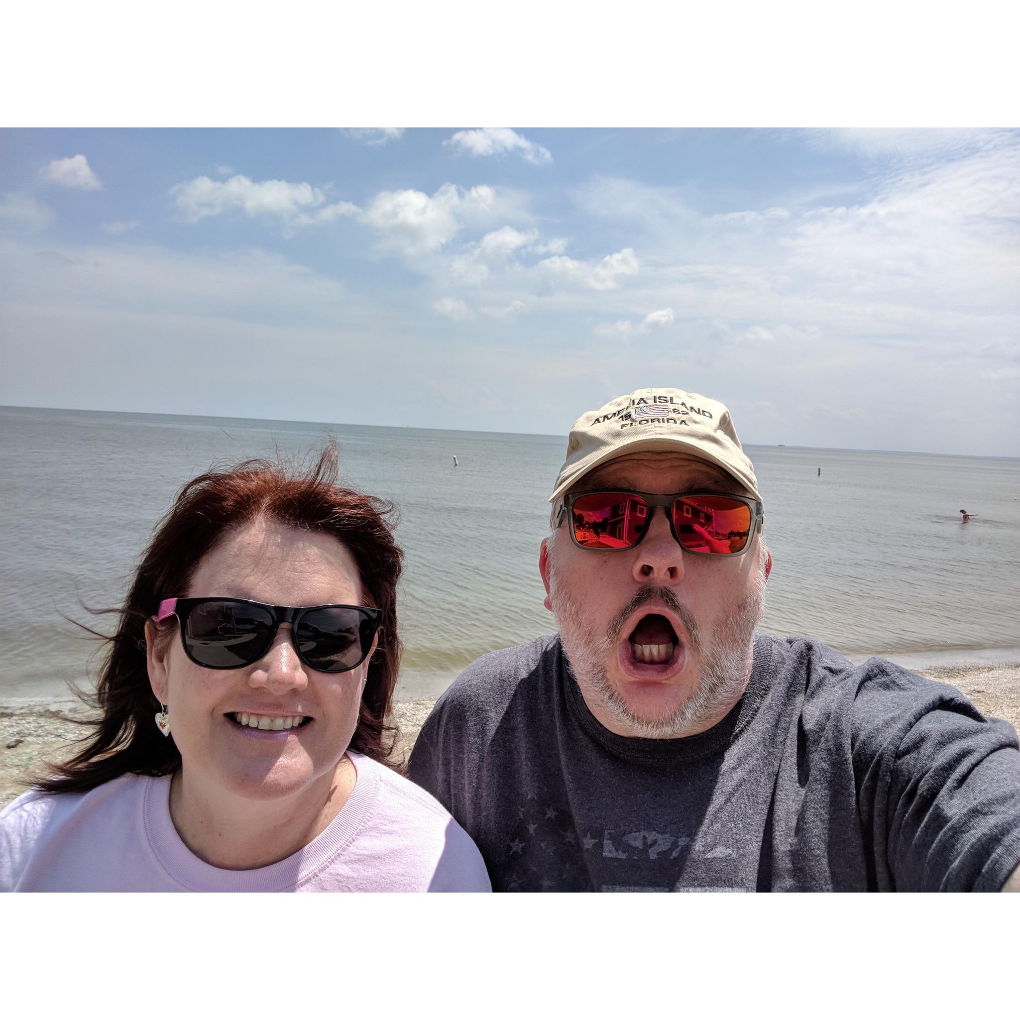 Heading to Family reunion in Lansing, MI. Stopped by Lake Erie to take a look.