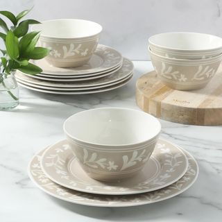 Maiden Crown 12-Piece Floral Design Dinnerware Set, Service for 4