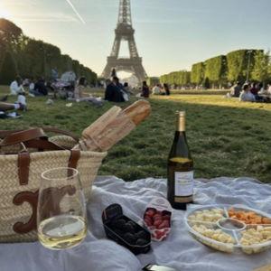 Tour of Paris