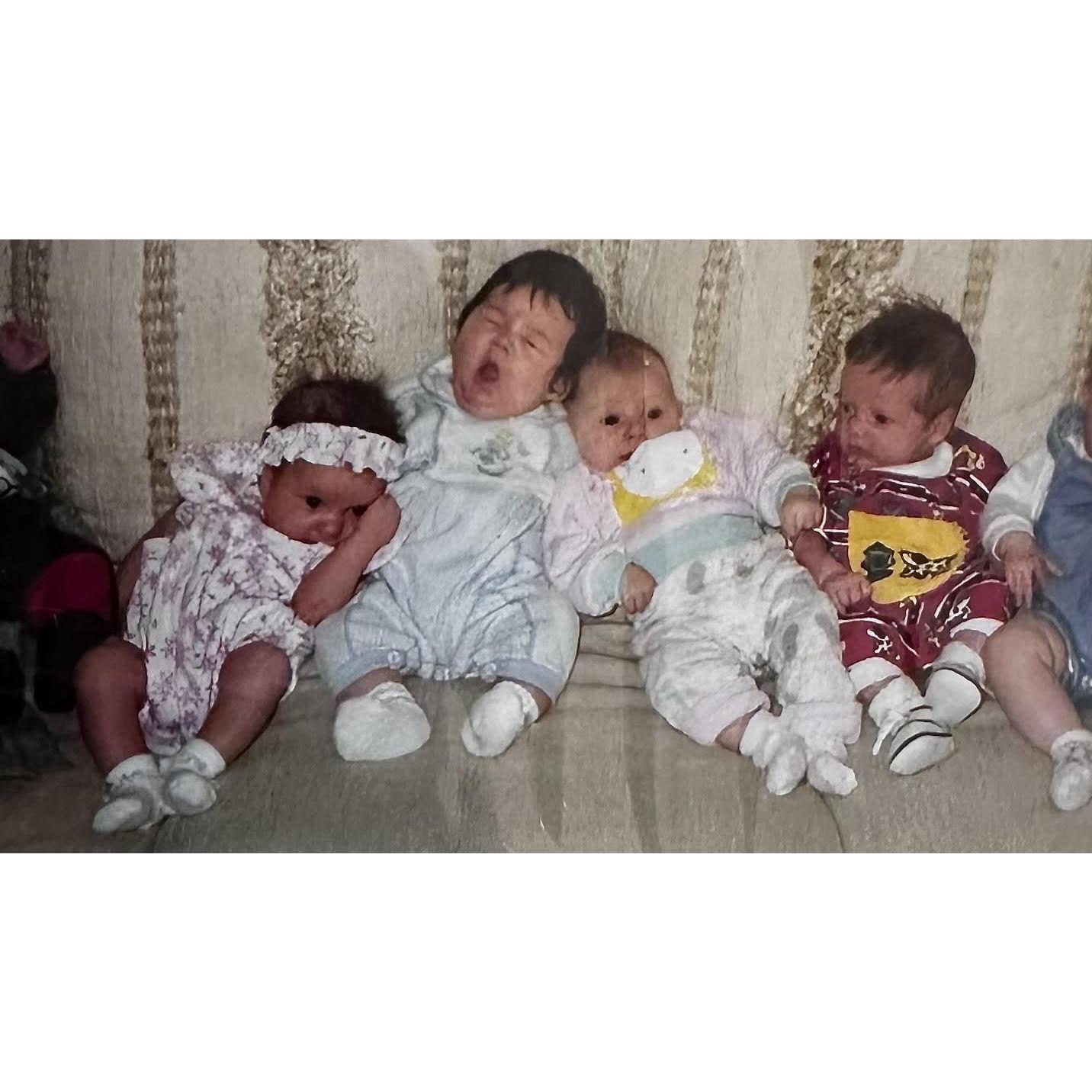 Probably the earliest photos of Cameron and Nicole. Sitting on opposite ends of each other.