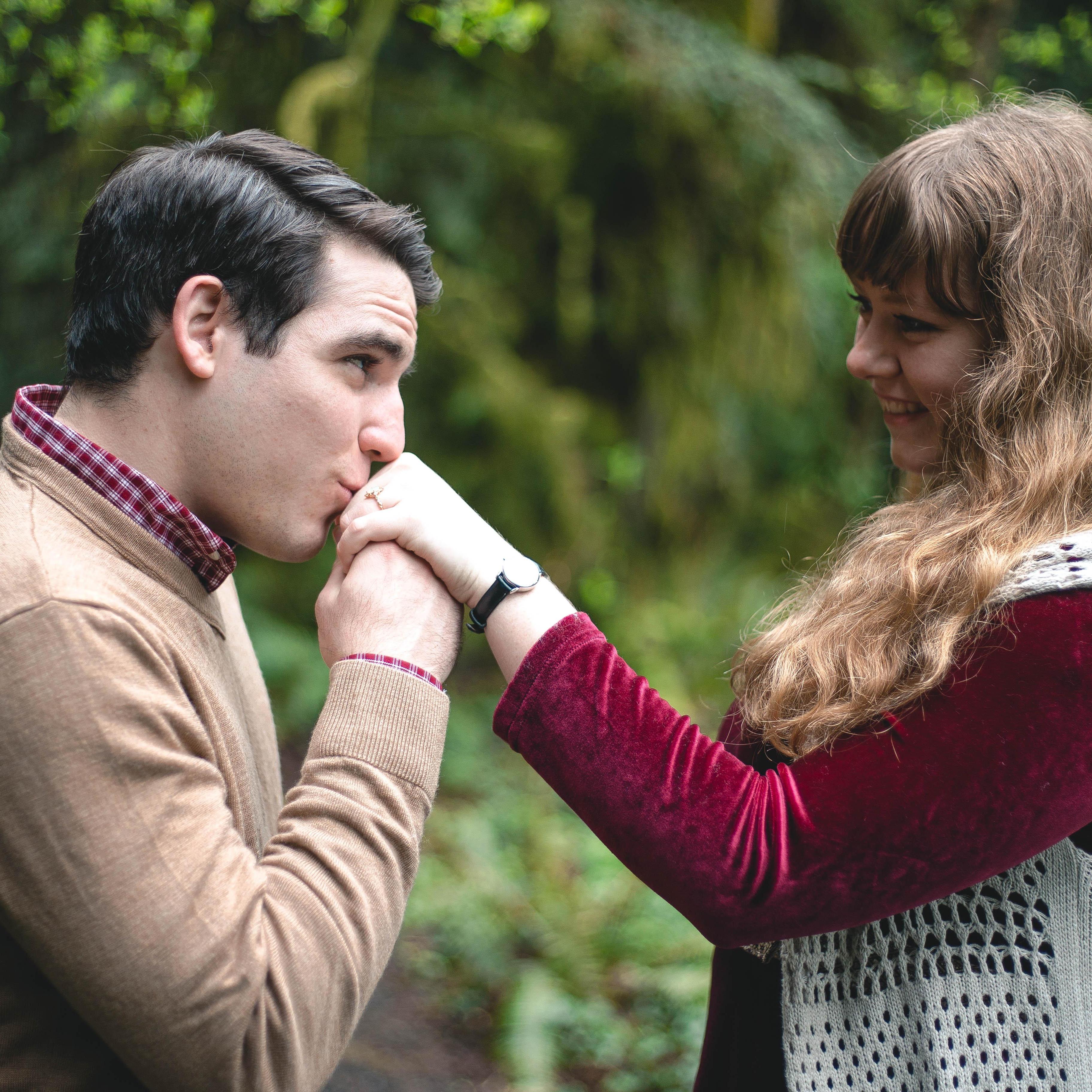 Engagement photos by: Nicole Ivy Vescovi.