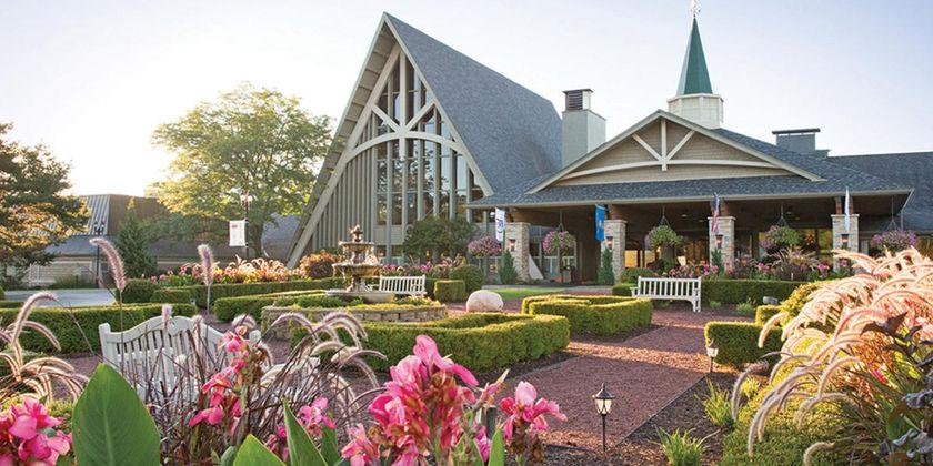 The Wedding Website of Lauren VanSchoick and Steve Roda