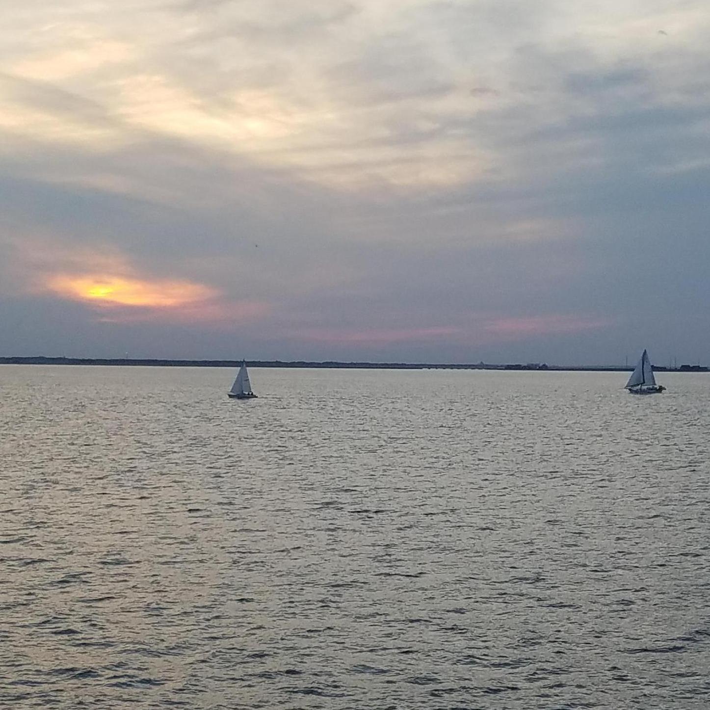 Date: October 10, 2020
Days Dating: #873
Location: Sandy Hook, NJ
One of our favorite dates! We snuck onto an old abandoned building and had a picnic as we watched the sailboats go by.