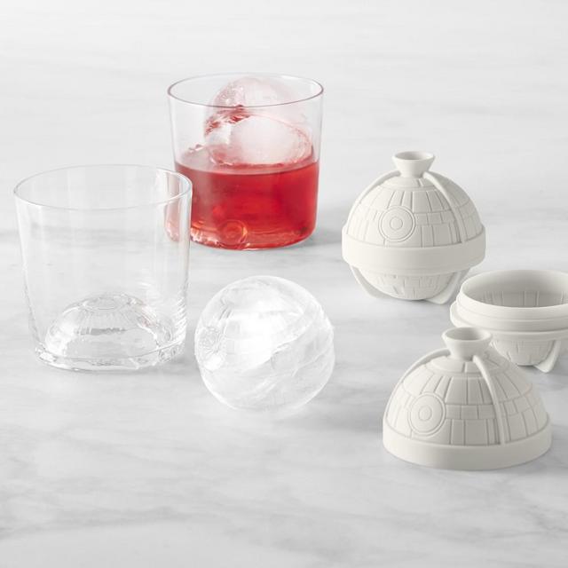 Star Wars™ Deathstar Ice Molds & Glasses Set
