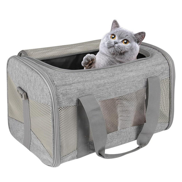 Cat Carrying Case - Pet Carrier Airline Approved, Protable and Breathable Pet Travel Carrier Removable Fleece Pad, Collapsible Cat Carrier Dog Carrier for Medium Cats Small Cats Dogs (17*11*11 grey)