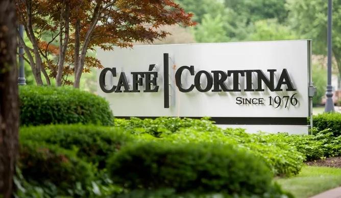 The Wedding Website of Amber Downer and Austin Downer