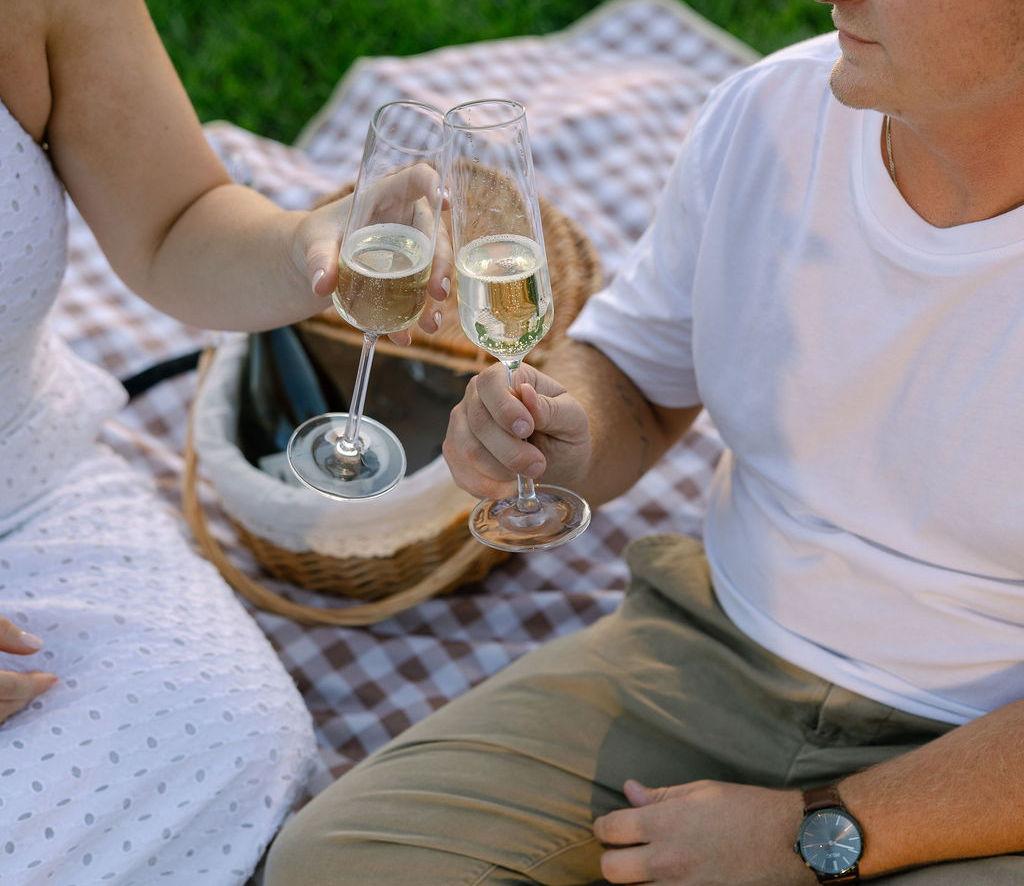 The Wedding Website of Ava Grace Moore and Maxwell Cole Wesley