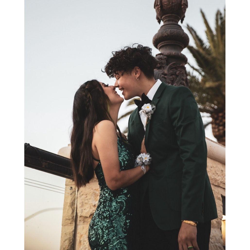 Although Kelsii and Noah did not get their traditional Prom due to the Global Pandemic, it did not stop them from dressing up and taking pictures!