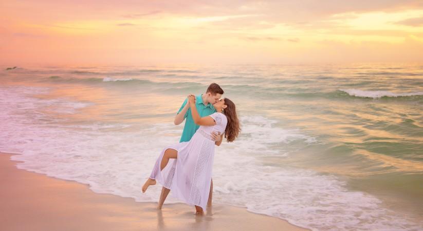 The Wedding Website of Abigail Petersen and Kurt Knudsen