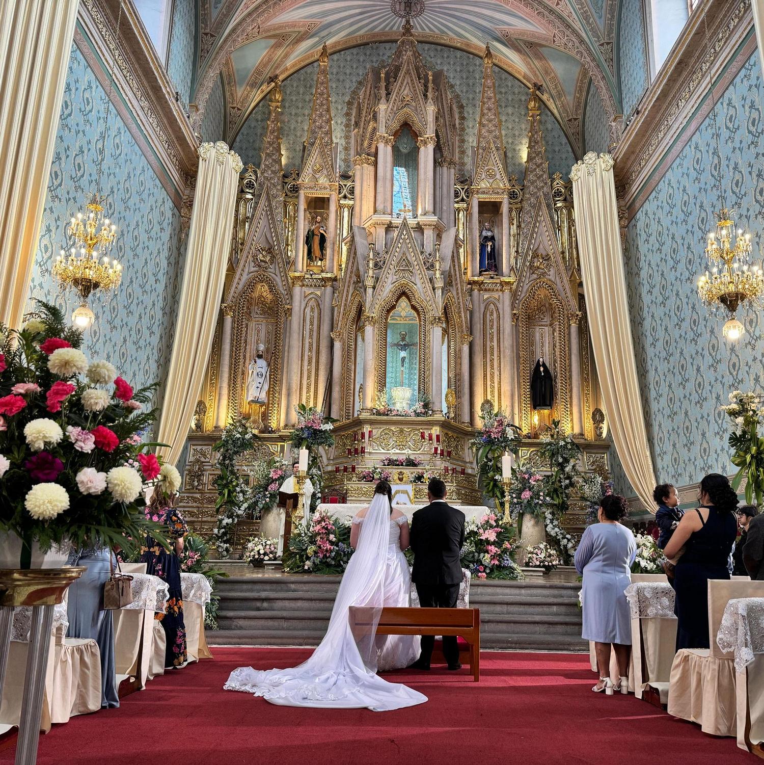 Our ceremony at the church in Moroleon