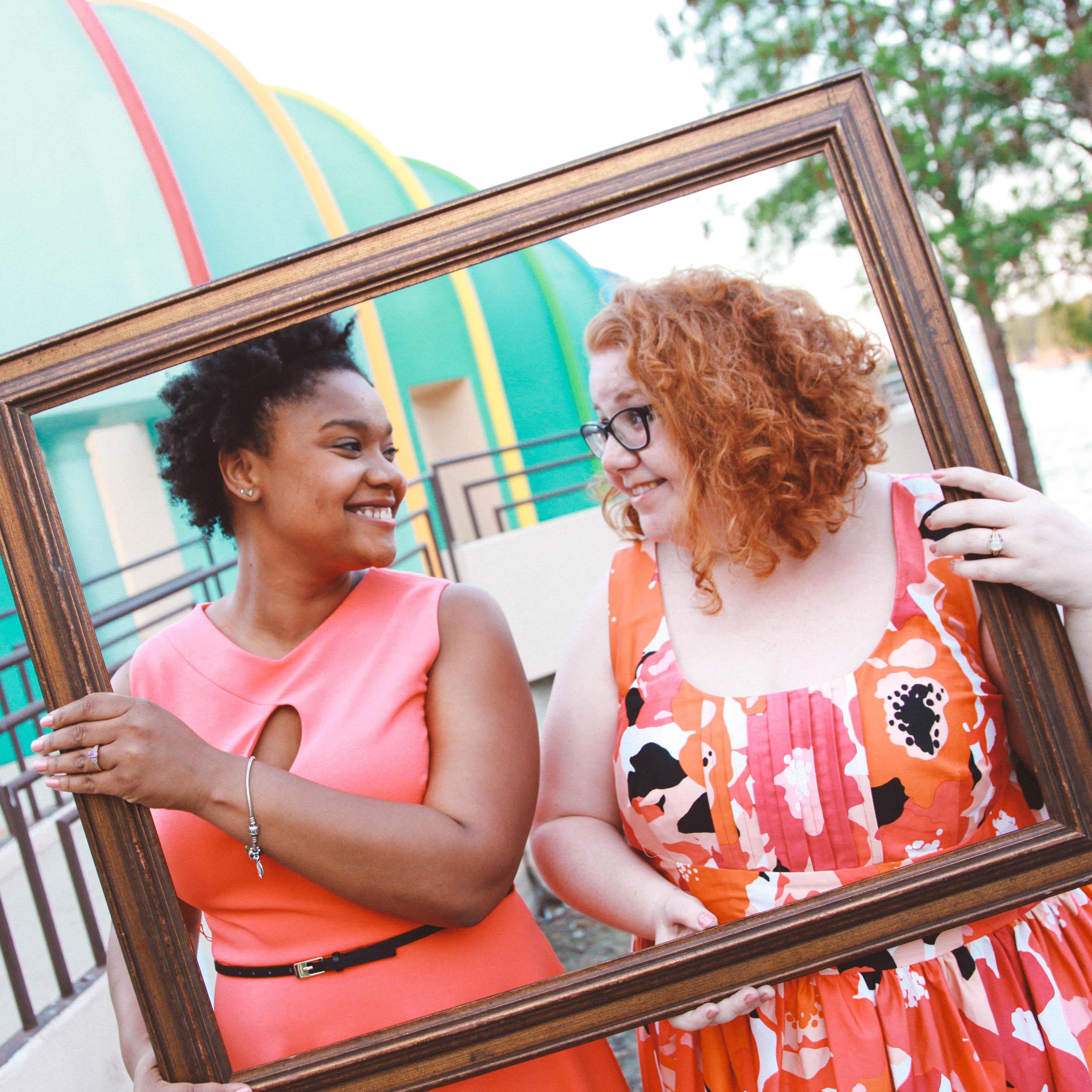 Engagement pictures at Lake Eola!
