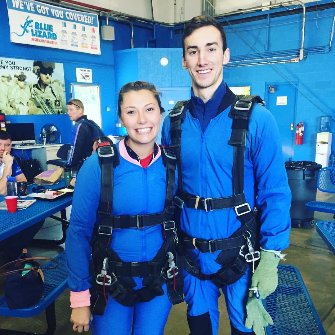 Living Life on the Edge! Skydiving for the first time!
