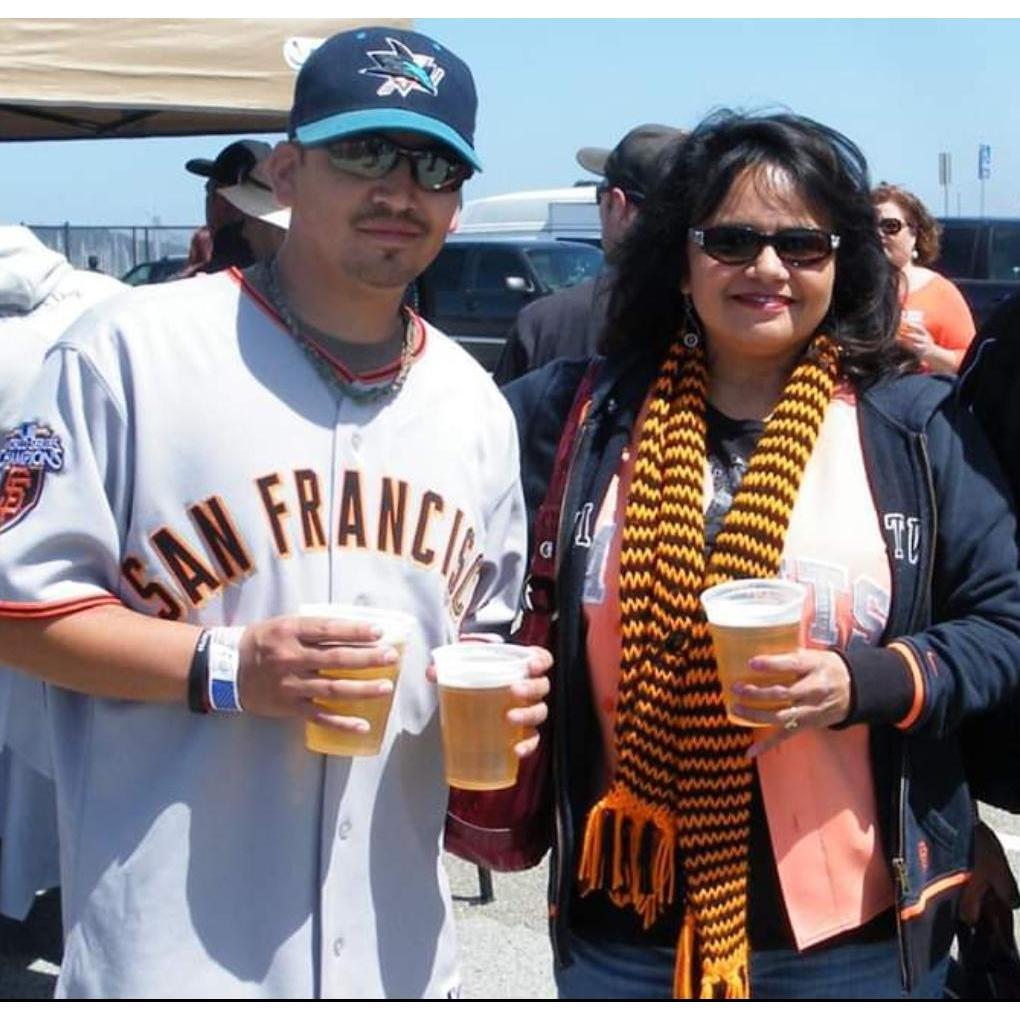 Joey, Mamma Gwen & some brewskies!