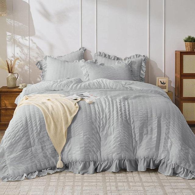 JOLLYVOGUE Light Grey King Comforter Set, 3 Pieces Seersucker Comforters King Size, Lightweight & Fluffy Bedding Sets King for All Season with 1 Ruffle Comforter and 2 Ruffle Pillowshams