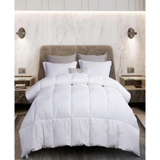 Martha Stewart 75%/25% White Goose Feather & Down Comforter, Full/Queen