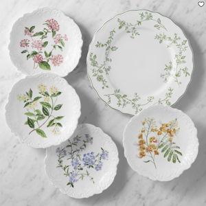 Dinnerware Set