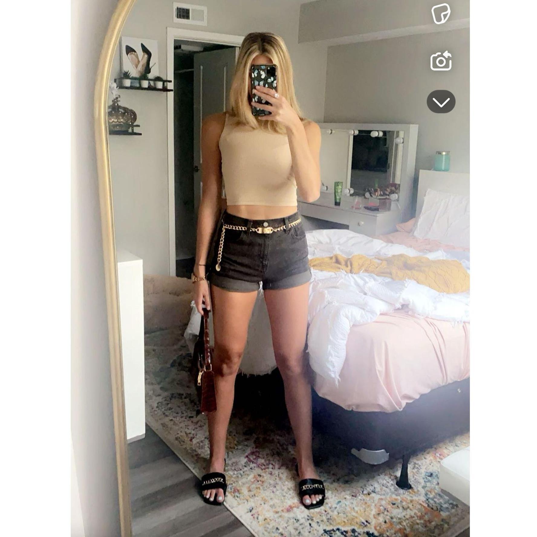 7/17/21 - They met for dinner. First date outfit featured.