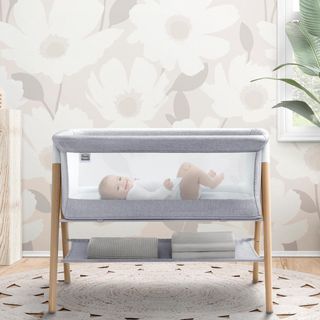 By The Bed Bassinet with Breathable Mesh & Natural Beechwood Leg