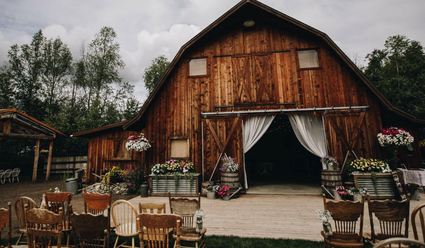The Wedding Website of Kate Mitchell and Logan Smith