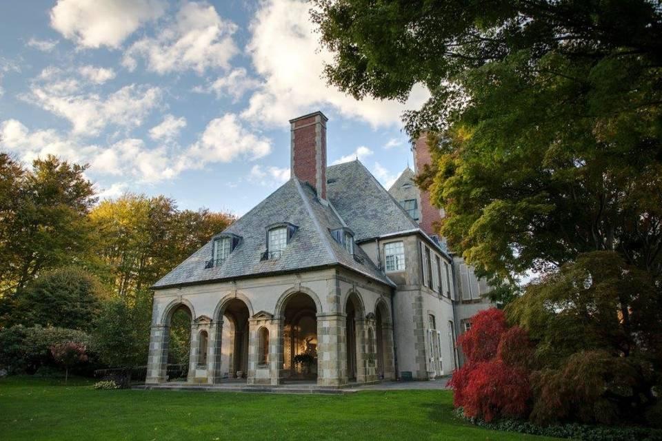 The Wedding Website of Camille Jones and Connor Ford