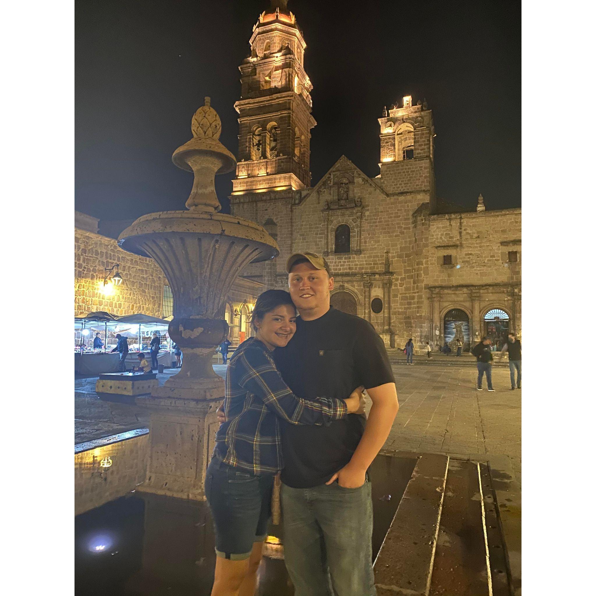 Cullen's first time in Morelia, Mexico. / La primera vez que Cullen visito Morelia, Mexico.