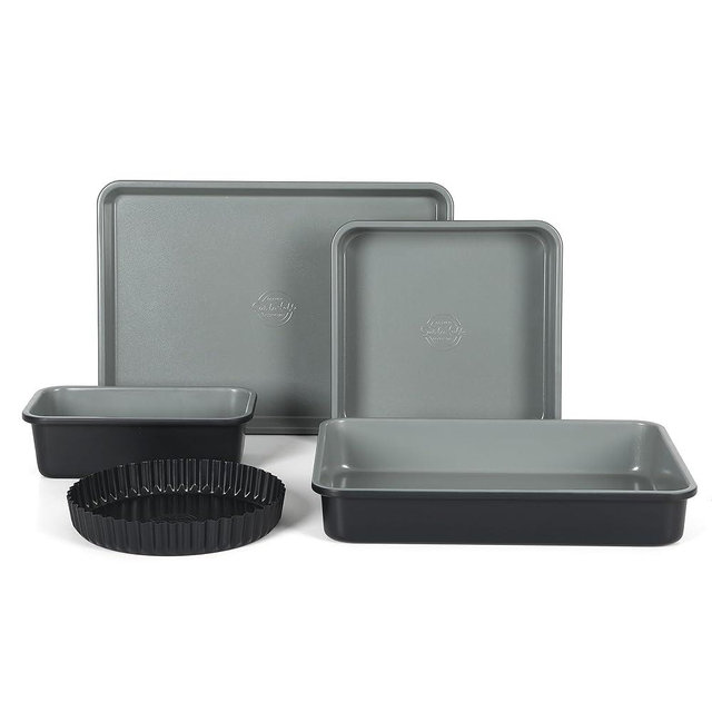 Sur La Table Kitchen Essential Carbon Steel Baking Pans Bakeware Set W/Premium PFOA, PFAS, PTFE Free Grey Nonstick Interior - Black Exterior