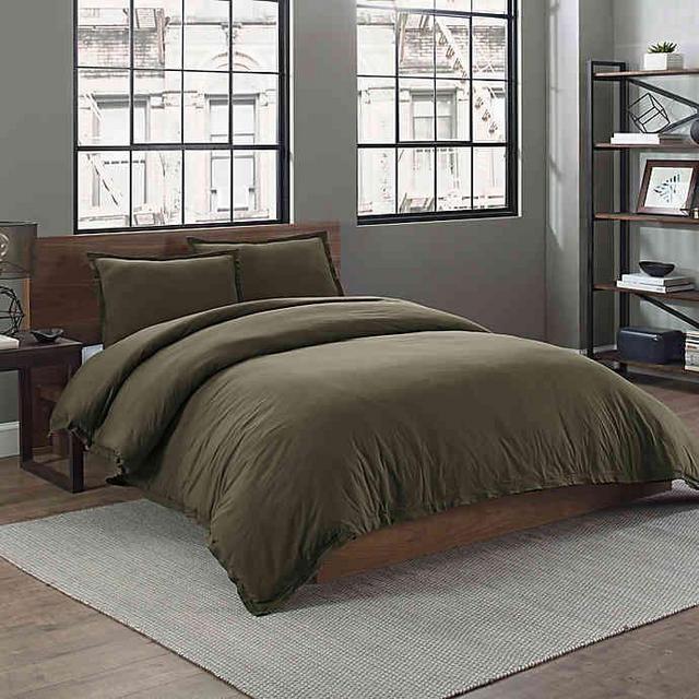 Garment Washed Solid King Duvet Cover Set in Army Green