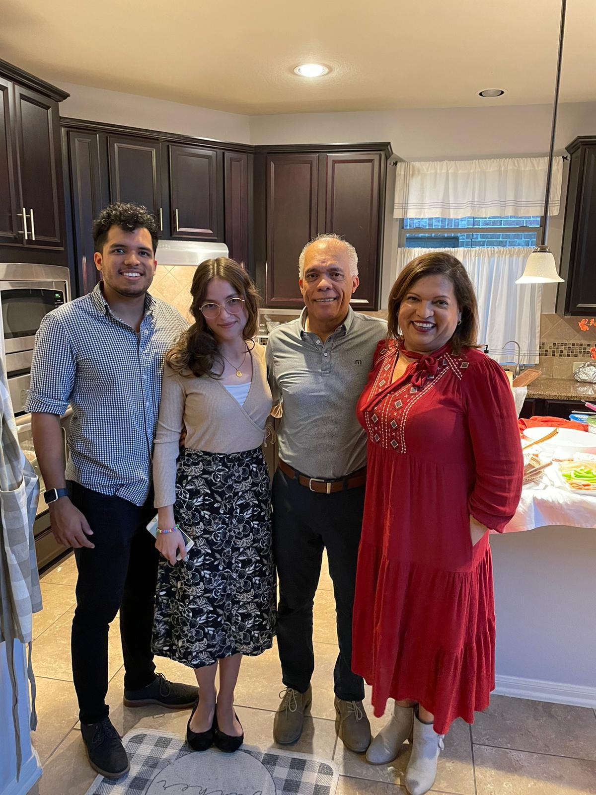 Part 2 of meeting the parents, Samantha goes to Houston for Thanksgiving! She earned a 10/10 for incredible Karaoke skills.