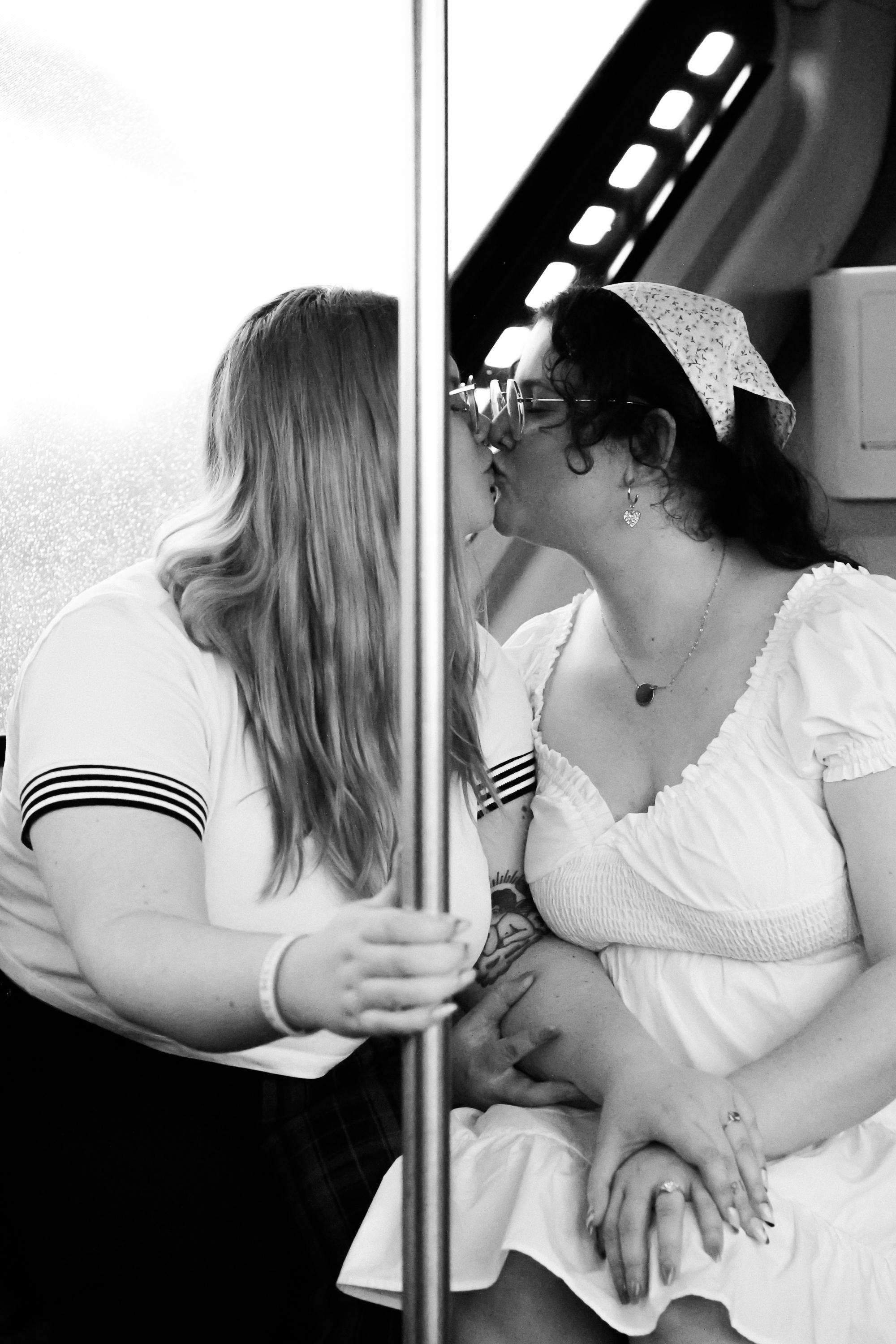 The Wedding Website of Diana Lightfoot and Leah Andersen