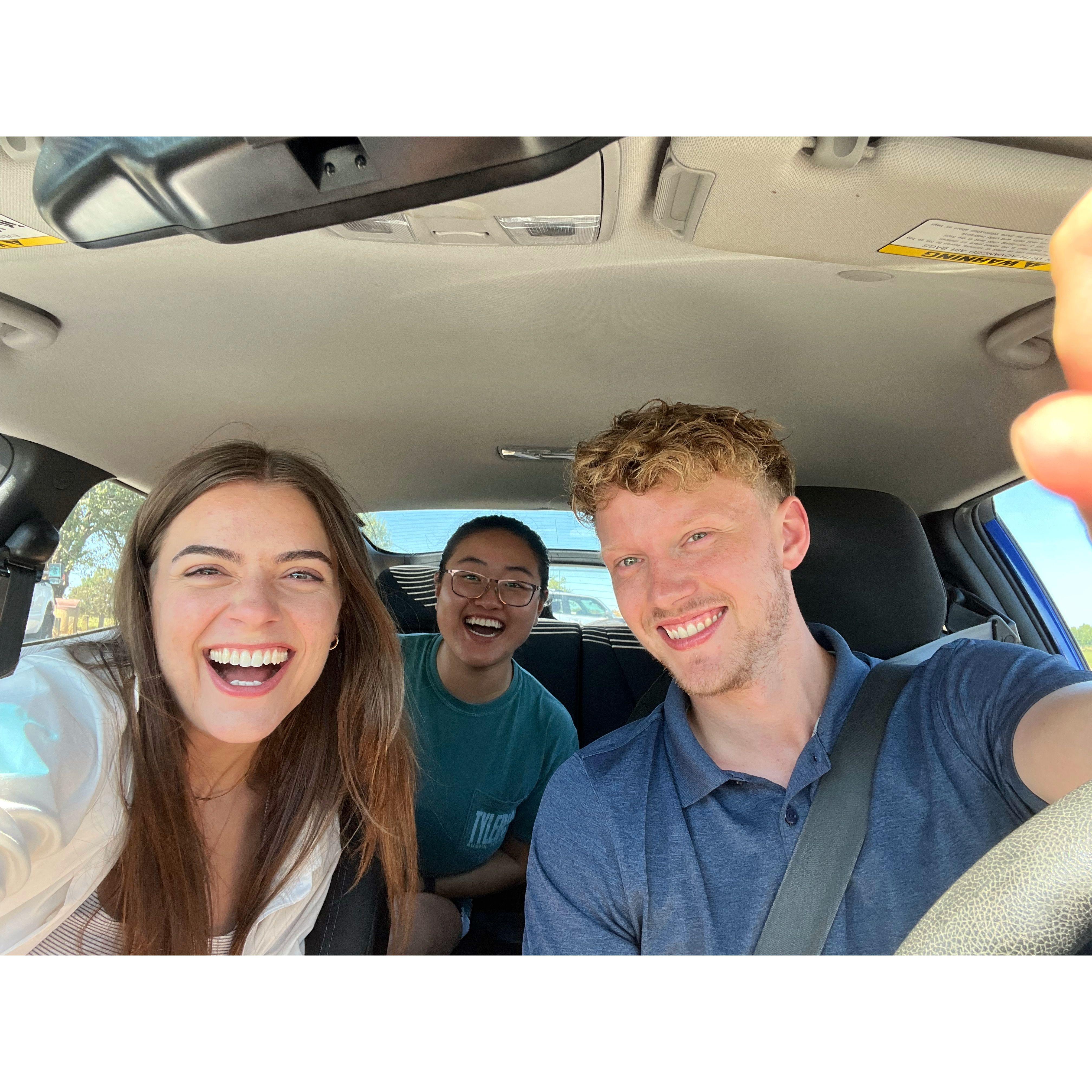 Jonathan surprised Olivia with one of her out-of-state best friends!