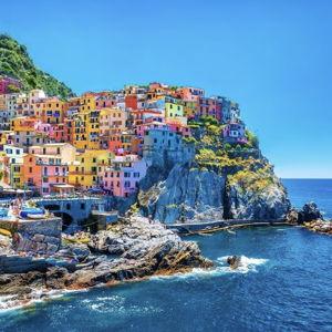 Contribute to our stay in Cinque Terre by the sea!