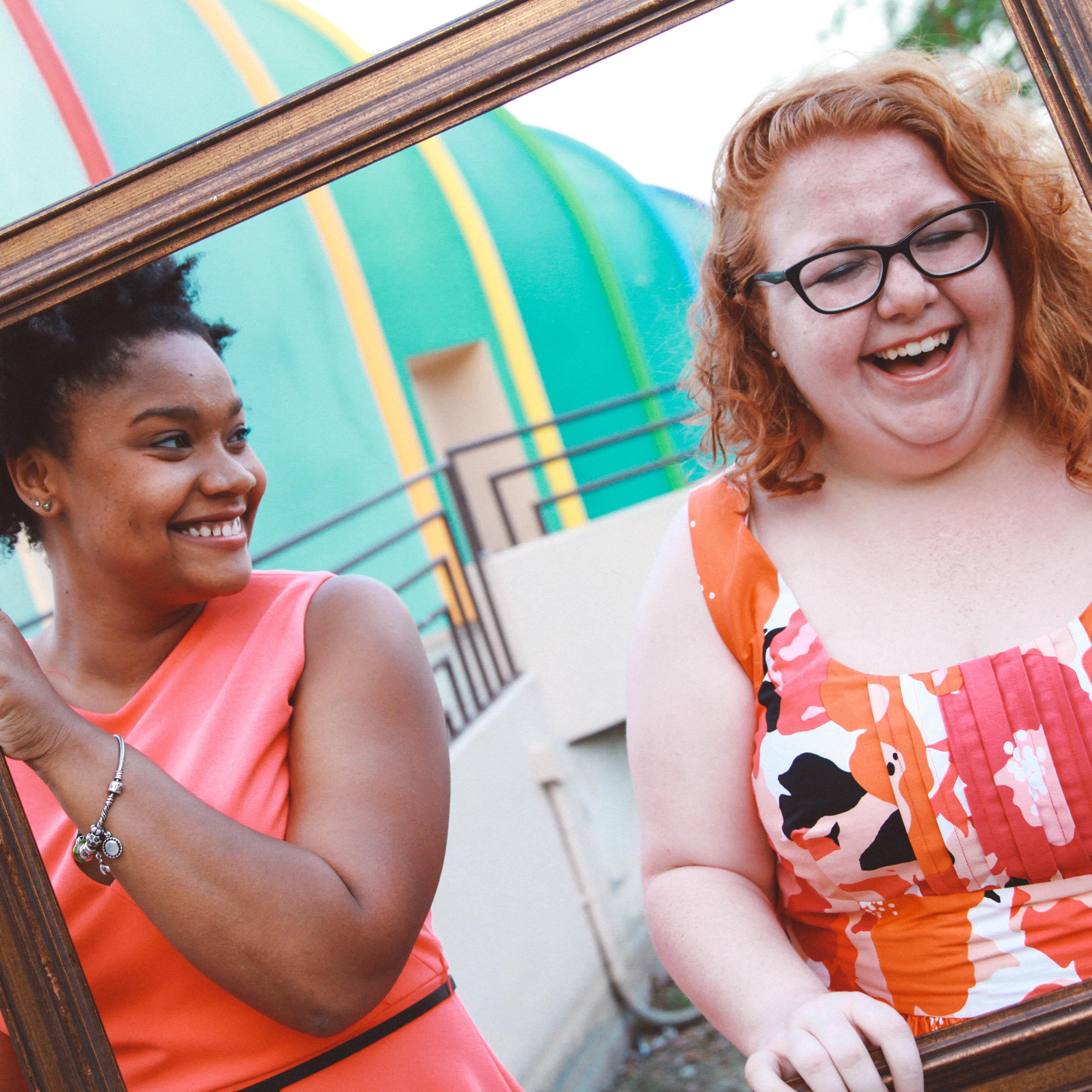 Engagement pictures at Lake Eola!