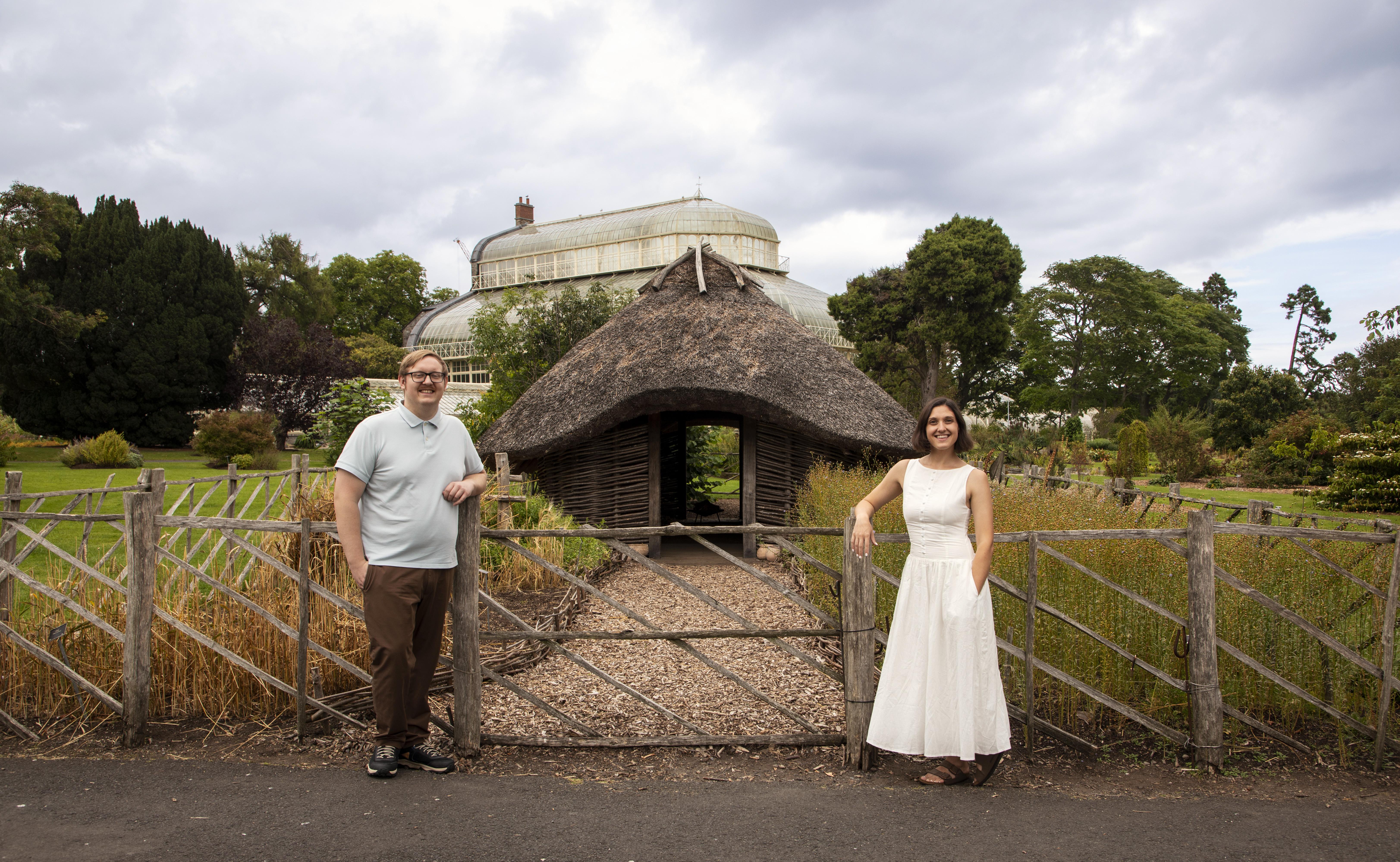 e16ca1f7-7ae2-424f-8f7f-3bfd842f5496