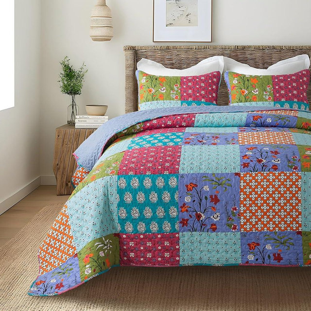 SLPR All is Bright 3-Piece Quilt Set – King Size with 2 Shams, Summer Lightweight Quilted Bedspread with Colorful Patchwork, Bohemian Vintage-Inspired Bedding for All Seasons