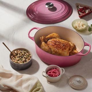 Signature Oval Dutch Oven